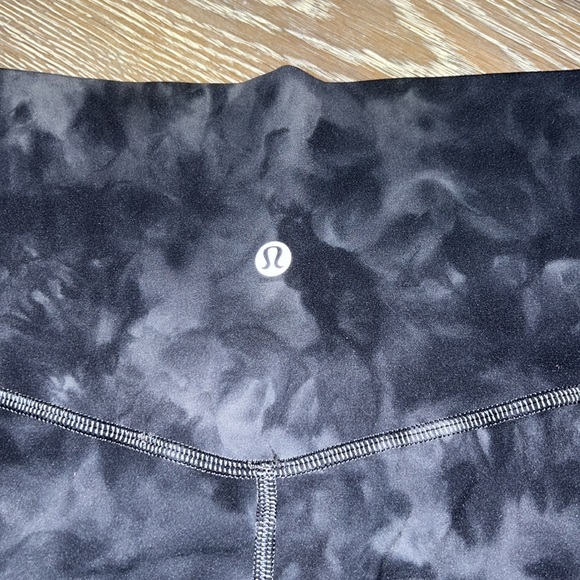 Lululemon Align Shorts 6” inseam size 4 - Picture 3 of 5